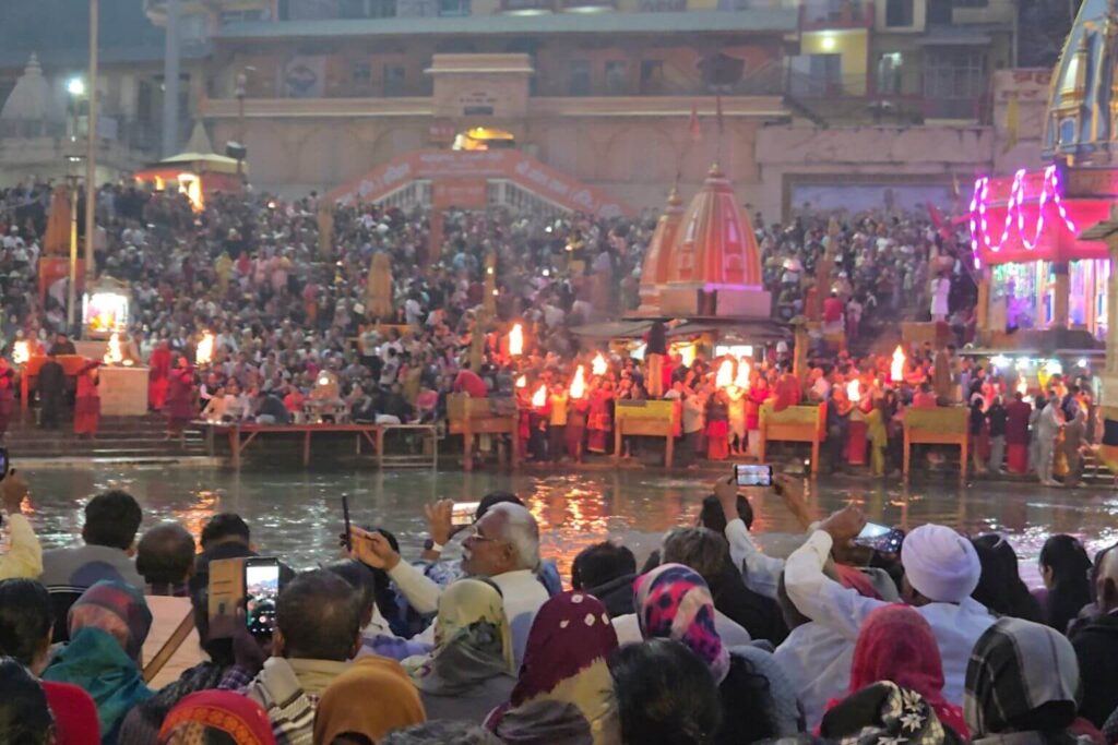 Is Mobile Allowed at Har Ki Pauri?