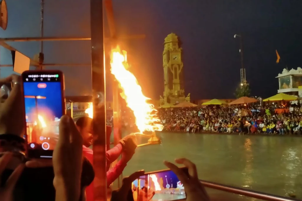 Har Ki Pauri ghat at evening with devotees gathering for Ganga Aarti, Haridwar