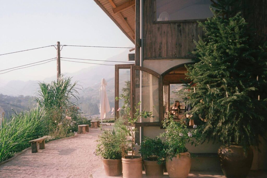 Best Cafes in Rishikesh (2026)