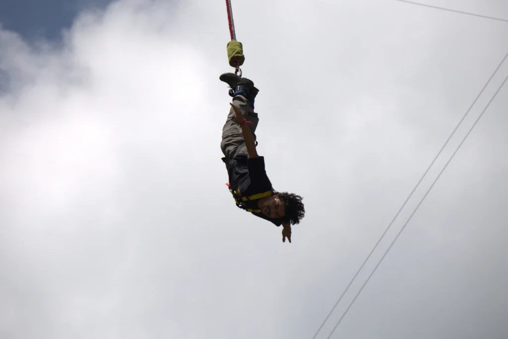 bungee-jumping-upside-down-rishikesh